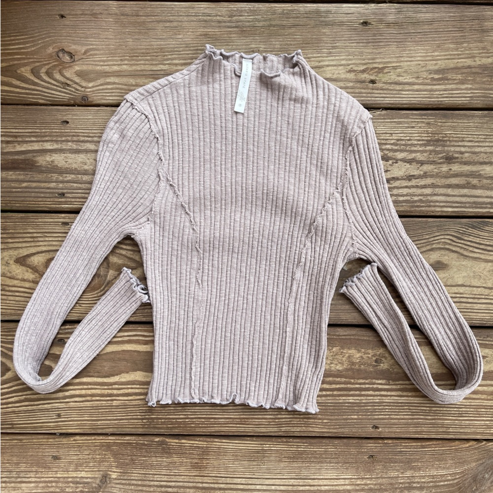 Altar’d State Ribbed Knit Lettuce Hem Long Sleeve Top Medium
